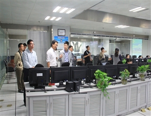 梧州市生化综合行政执法体制改革调研组到市数管平台参观交流
