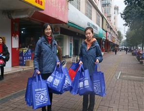 2019年“3.19城市管理日”系列活动之坐席员“进门店”活动