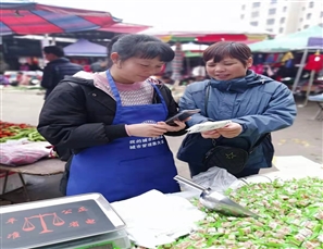 2019年“3.19城市管理日”系列活动之市容巡查员进门店活动