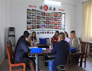 柳州市总工会到市城市管理信息中心检查验收信息中心工会“职工之家”